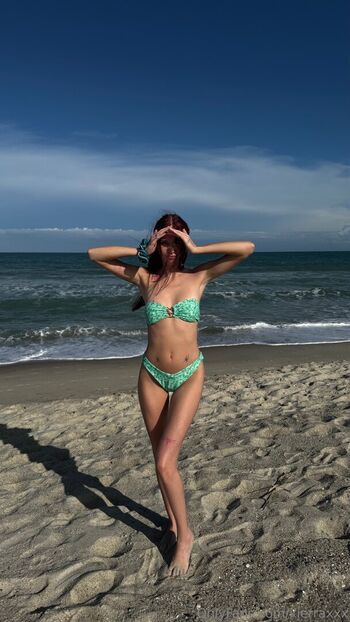 Full leaked Kierraxxx private onlyfans photo