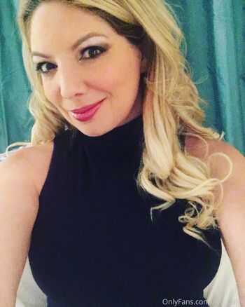 Full leaked Kiki daire private onlyfans photo