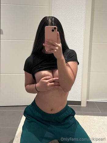 Full leaked Kikipearl private onlyfans photo