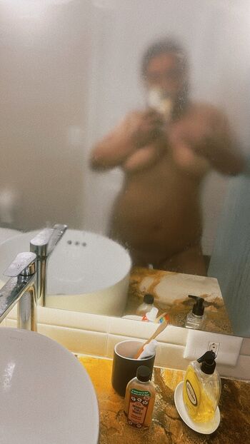 Full leaked Kim akrich private onlyfans photo