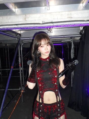 Full leaked Kim chaewon private onlyfans photo