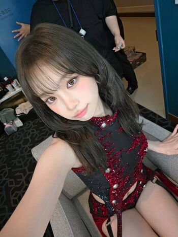 Full leaked Kim chaewon private onlyfans photo