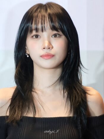 Kim Chaewon