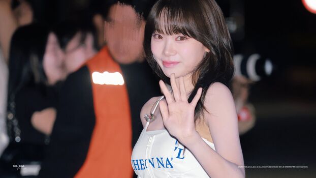 Full leaked Kim chaewon private onlyfans photo