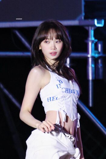 Full leaked Kim chaewon private onlyfans photo