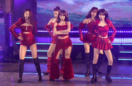 Kim Chaewon 김채원 [Le Sserafim]