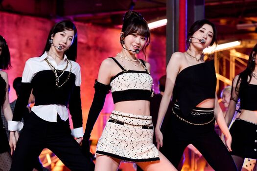 Kim Chaewon 김채원 [Le Sserafim]