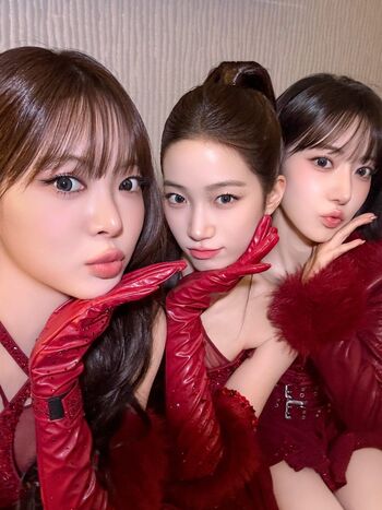 Kim Chaewon 김채원 [Le Sserafim]