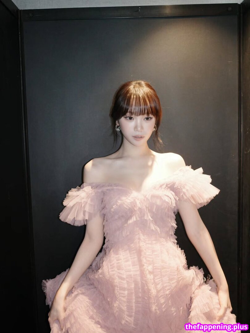 Kim Chaewon 김채원 [Le Sserafim]