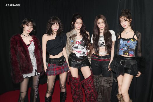 Kim Chaewon 김채원 [Le Sserafim]