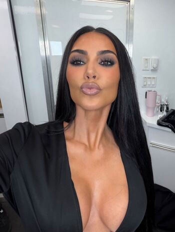 Full leaked Kim kardashian page private onlyfans photo