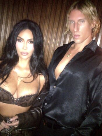 Full leaked Kim kardashian page private onlyfans photo
