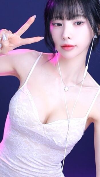 Full leaked Kim yu page private onlyfans photo