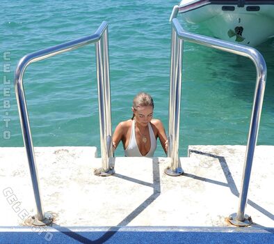 Full leaked Kimberley garner page private onlyfans photo