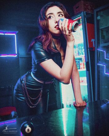 Full leaked Serinda swan/ private onlyfans photo