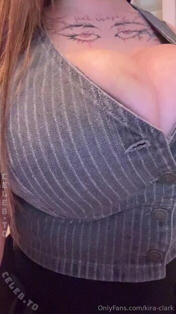 Full leaked Kira clark page private onlyfans photo