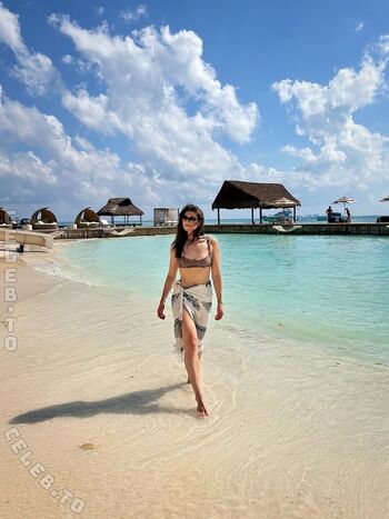 Full leaked Kira kosarin  page private onlyfans photo