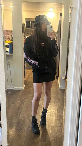 Full leaked Kira kosarin private onlyfans photo