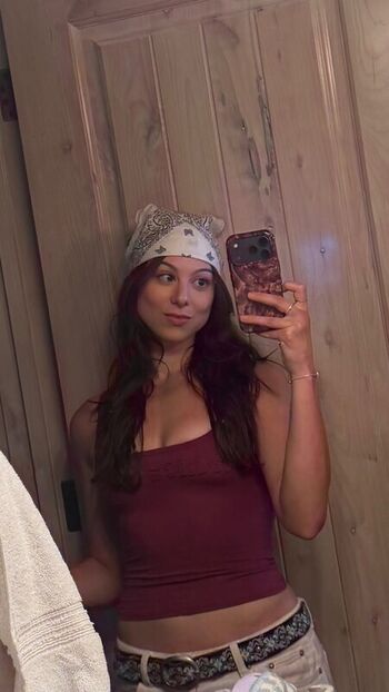 Full leaked Kira kosarin page private onlyfans photo