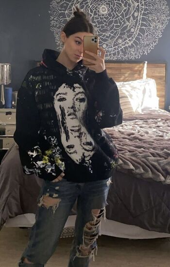 Full leaked Kira kosarin page private onlyfans photo