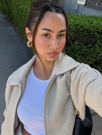 Full leaked Kirra santos page private onlyfans photo