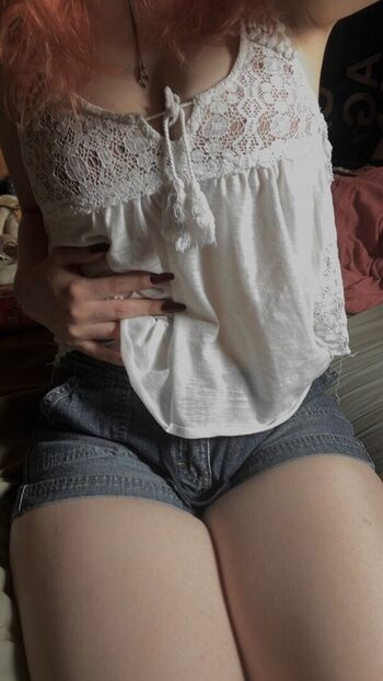 Full leaked Kirstynhq private onlyfans photo
