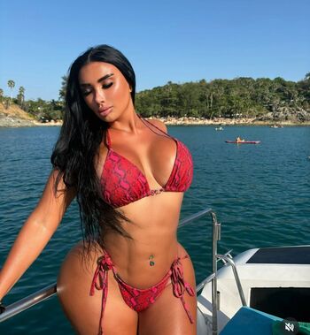 Full leaked Kiss my peach private onlyfans photo