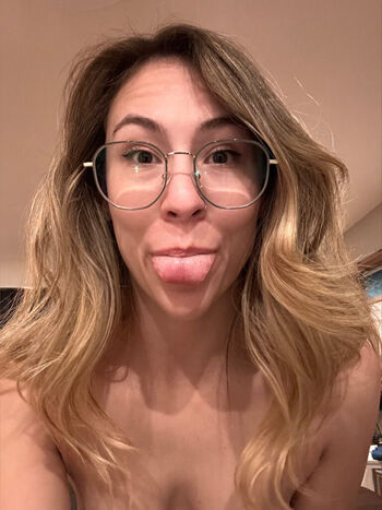 Kisses_Bi_K
