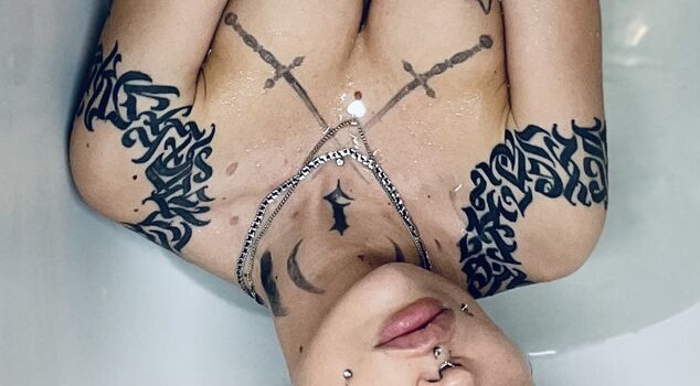 Full leaked Kitbober private onlyfans photo