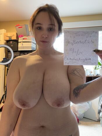 Full leaked Kitsuneskingdom private onlyfans photo