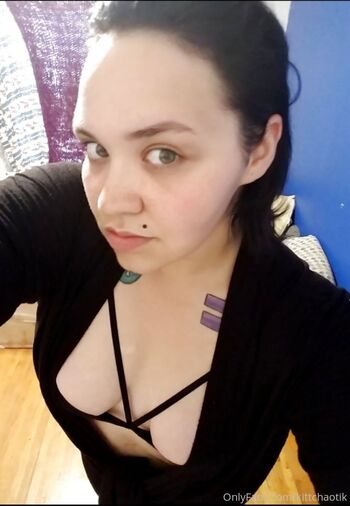 Full leaked Kittchaotik private onlyfans photo