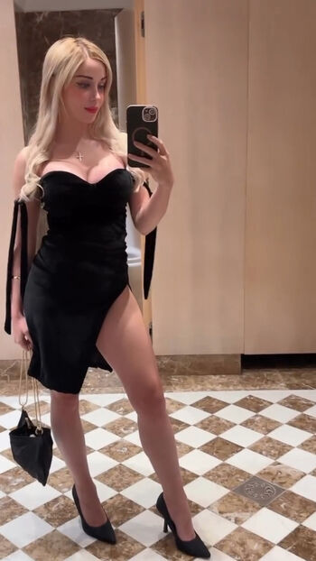 Full leaked Kitty aliice private onlyfans photo