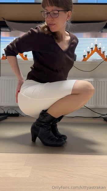 Full leaked Kitty astrakan private onlyfans photo