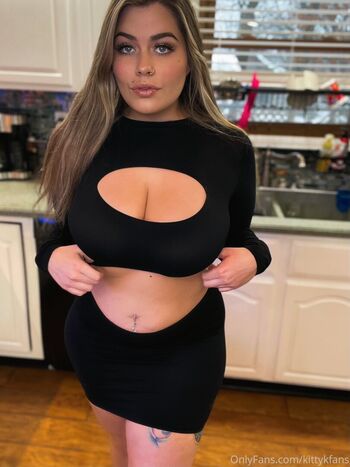 Full leaked Kittyk private onlyfans photo