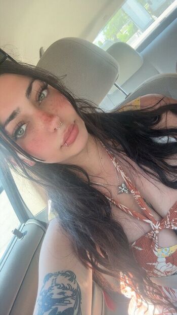Full leaked Kittykatxoxx private onlyfans photo