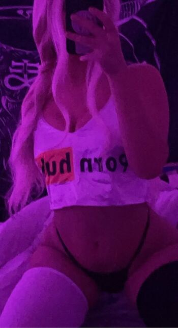 Full leaked Kittynclown private onlyfans photo