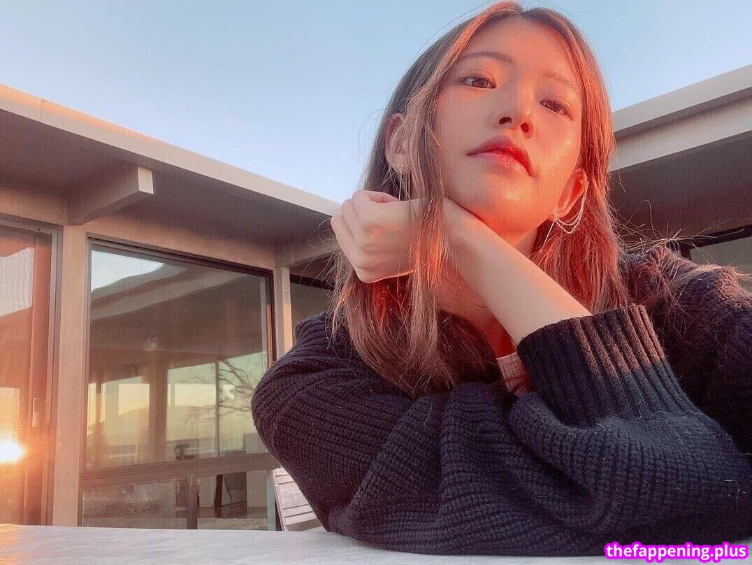 Kkatamina / Miyoung Foto OnlyFans Nuda #306