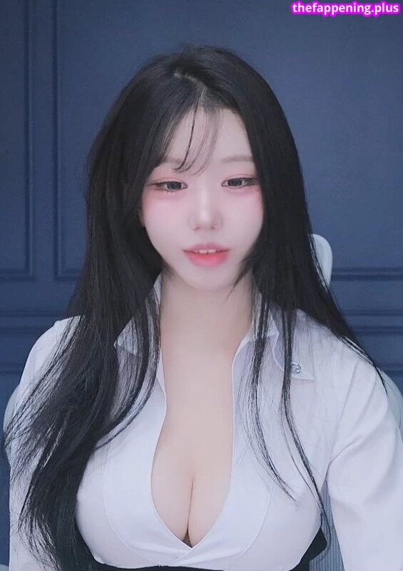 kkok7816 / kook1916 / midi Nude OnlyFans Photo #237