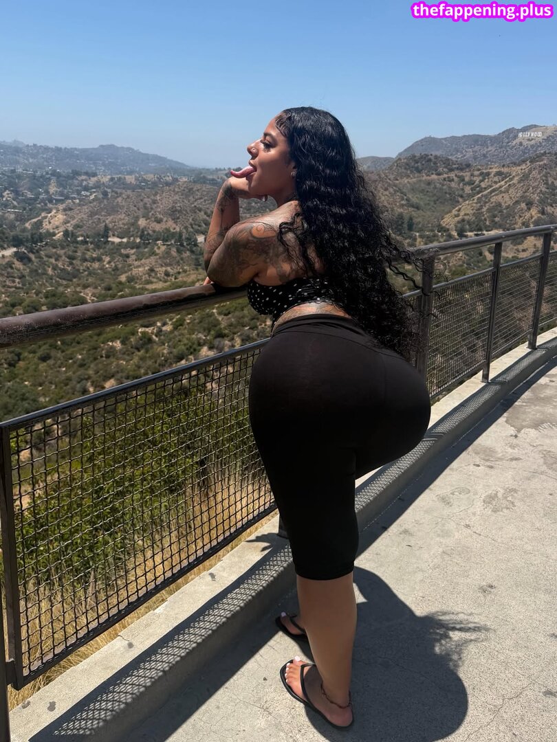 KKVSH / https: Nahá OnlyFans fotografie #5