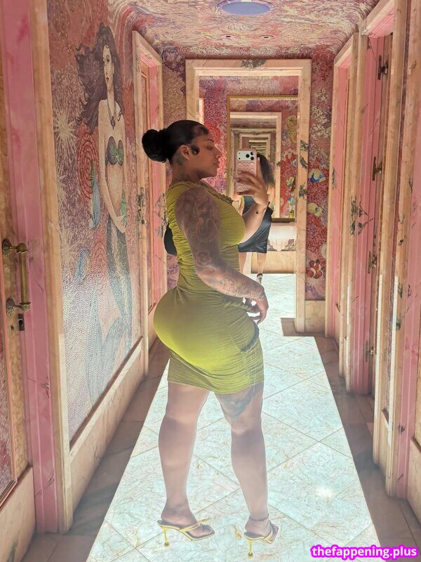 KKVSH / https: Nude OnlyFans Photo #24