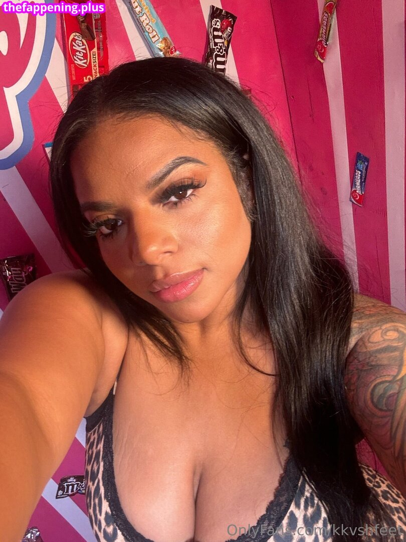 kkvsh / kkvshfeet Foto OnlyFans Nua #24