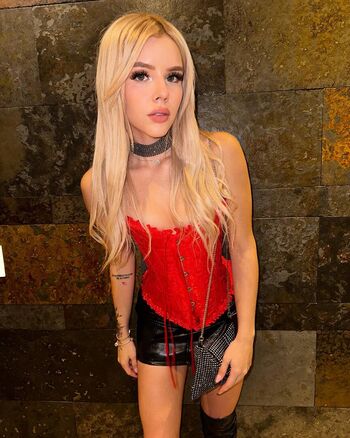 Full leaked Kleimora private onlyfans photo