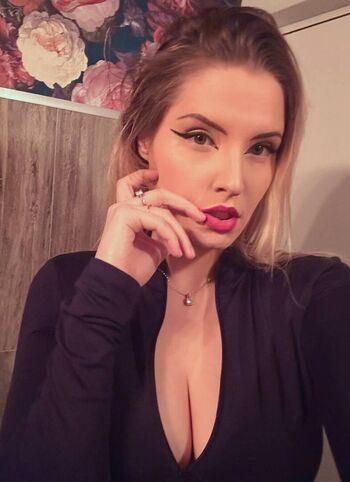 Full leaked Klubnika liza private onlyfans photo