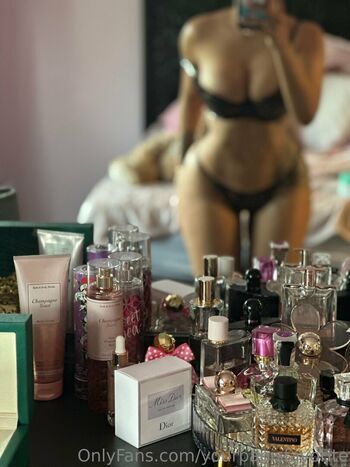 Full leaked Weitinggg/ private onlyfans photo