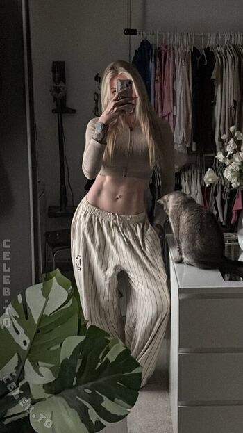 Full leaked Knatternatter private onlyfans photo