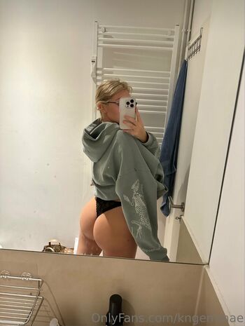 Full leaked Kngemma private onlyfans photo