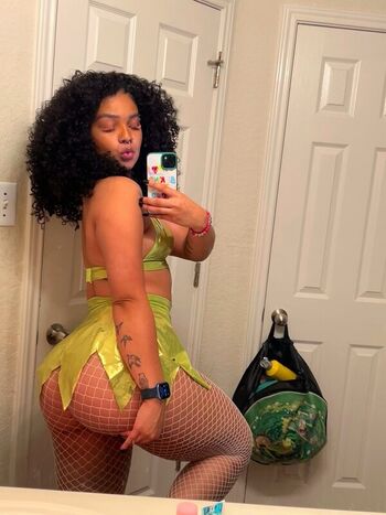Full leaked Korrects private onlyfans photo