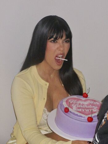 Full leaked Kourtney kardashian page private onlyfans photo