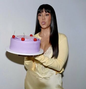 Full leaked Kourtney kardashian page private onlyfans photo