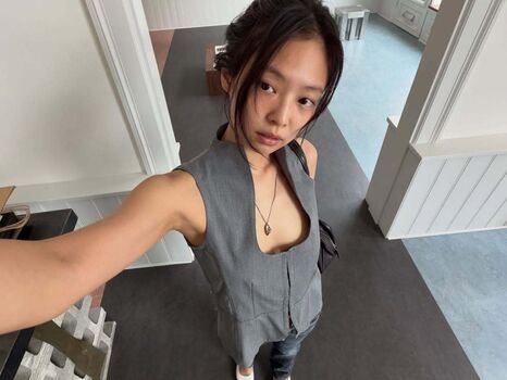 Full leaked Kpop girls private onlyfans photo